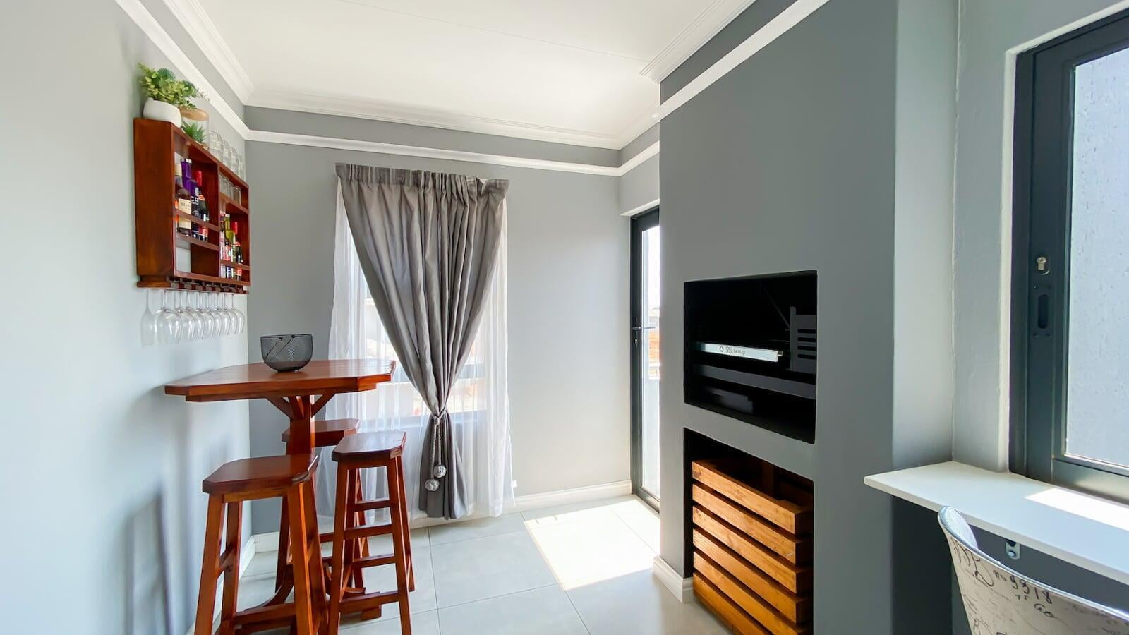 First Floor Dining 4
