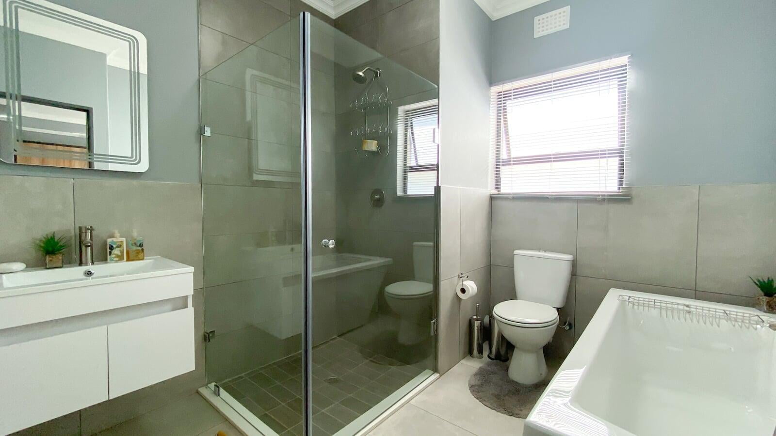Ground Floor Full Bathroom 2