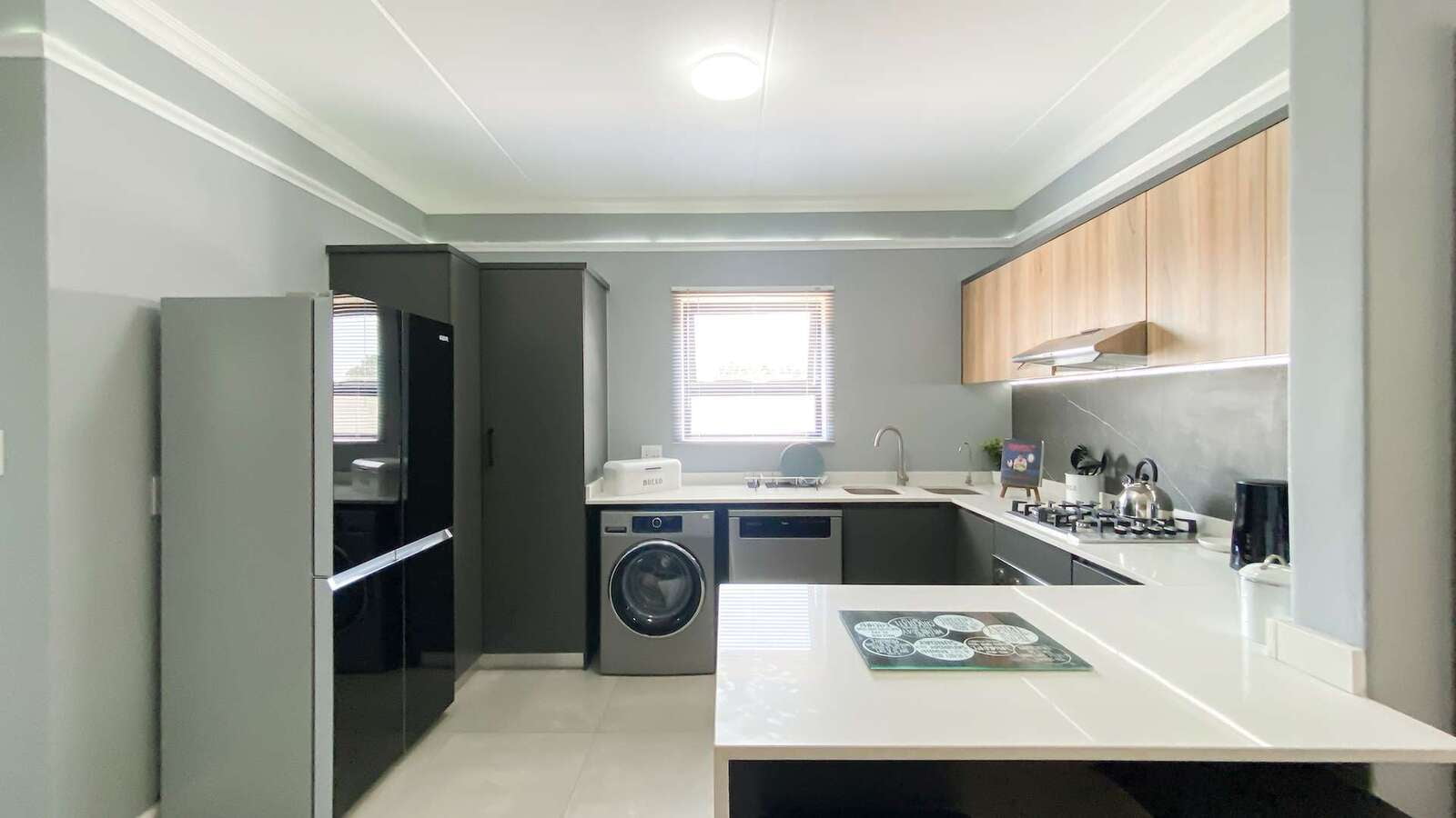 Kitchen -5-