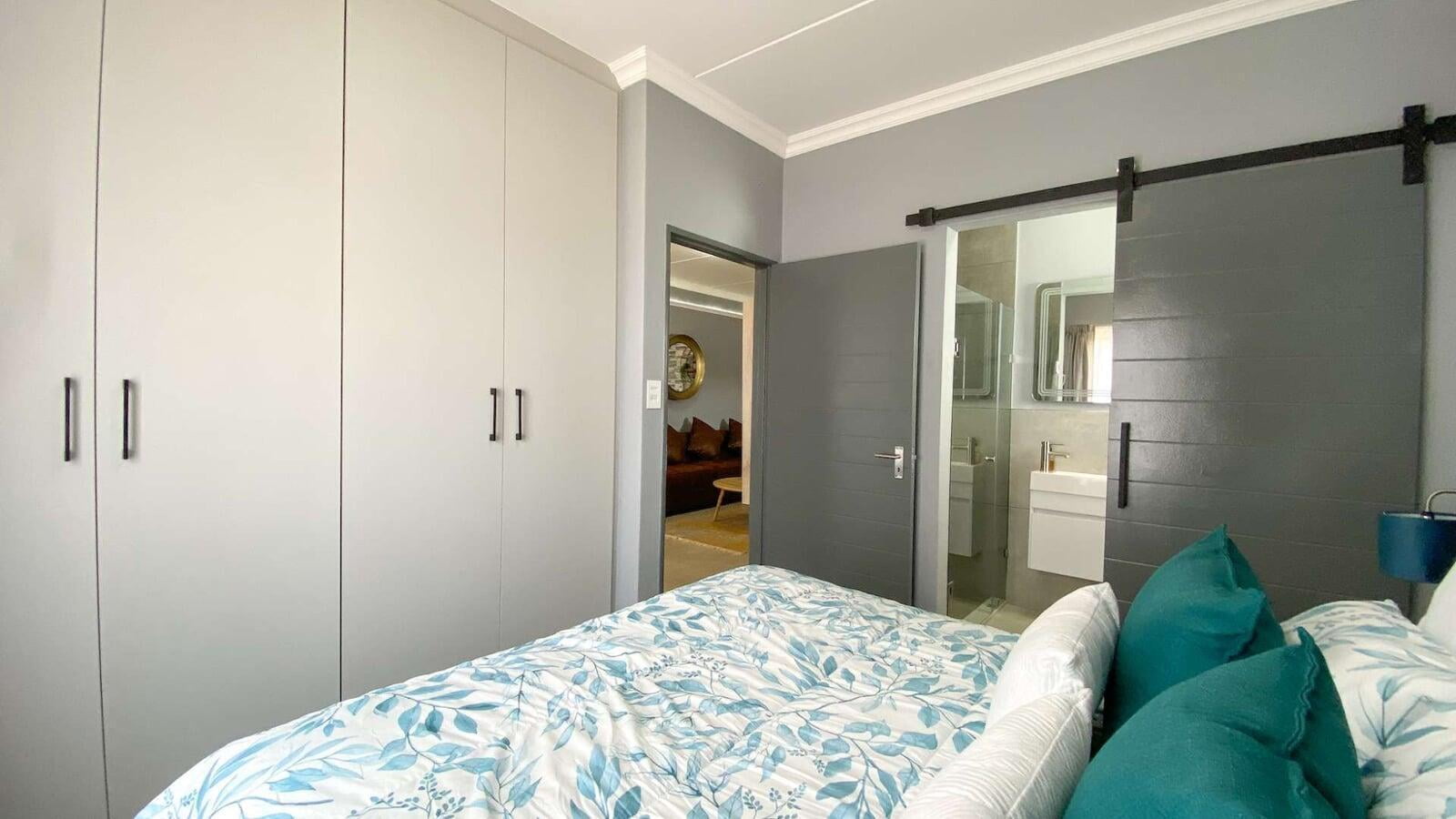 Main Bedroom -2-